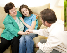 young girl consult with her psychologists
